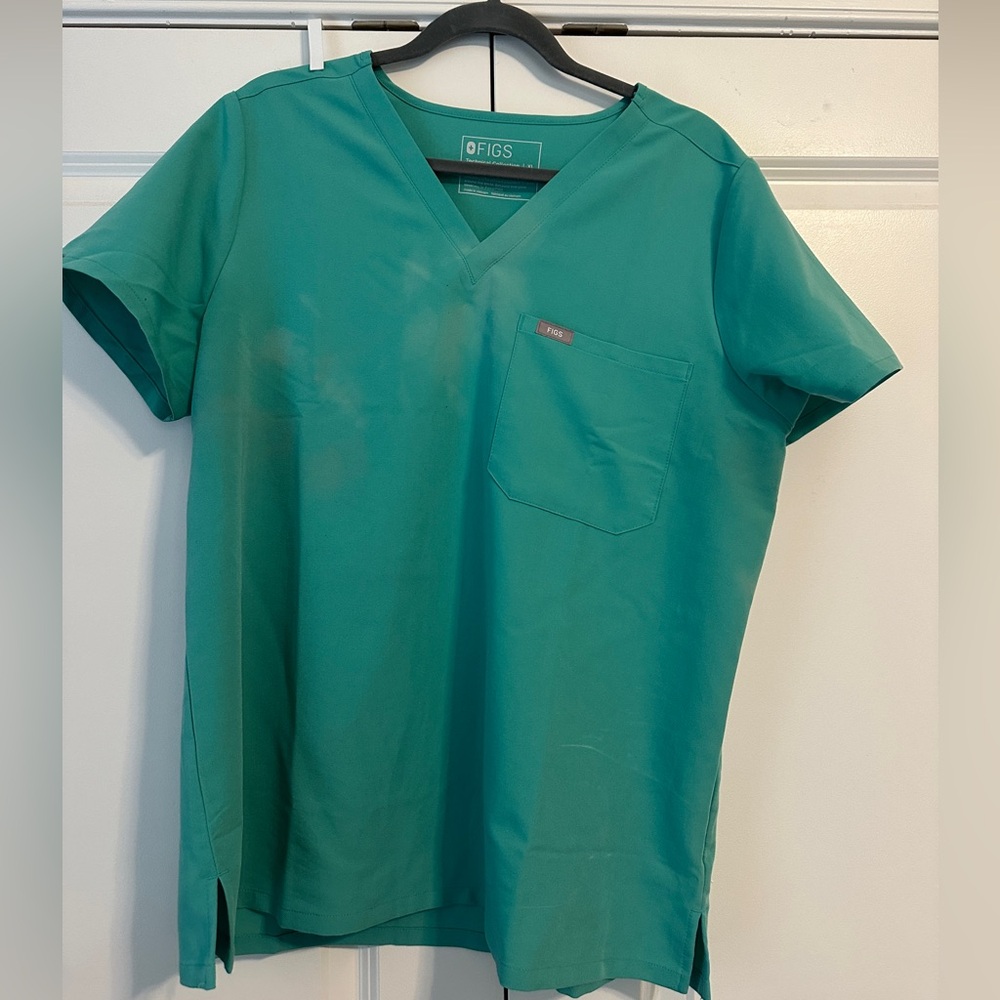 Mint green one pocket figs women’s scrub top! Size XL